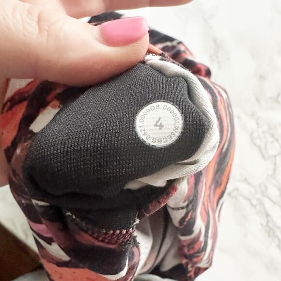 lululemon Align High-Rise Pant 25" in Tiger Tide Smoky Red Multi Women’s size 4 - Picture 6 of 9